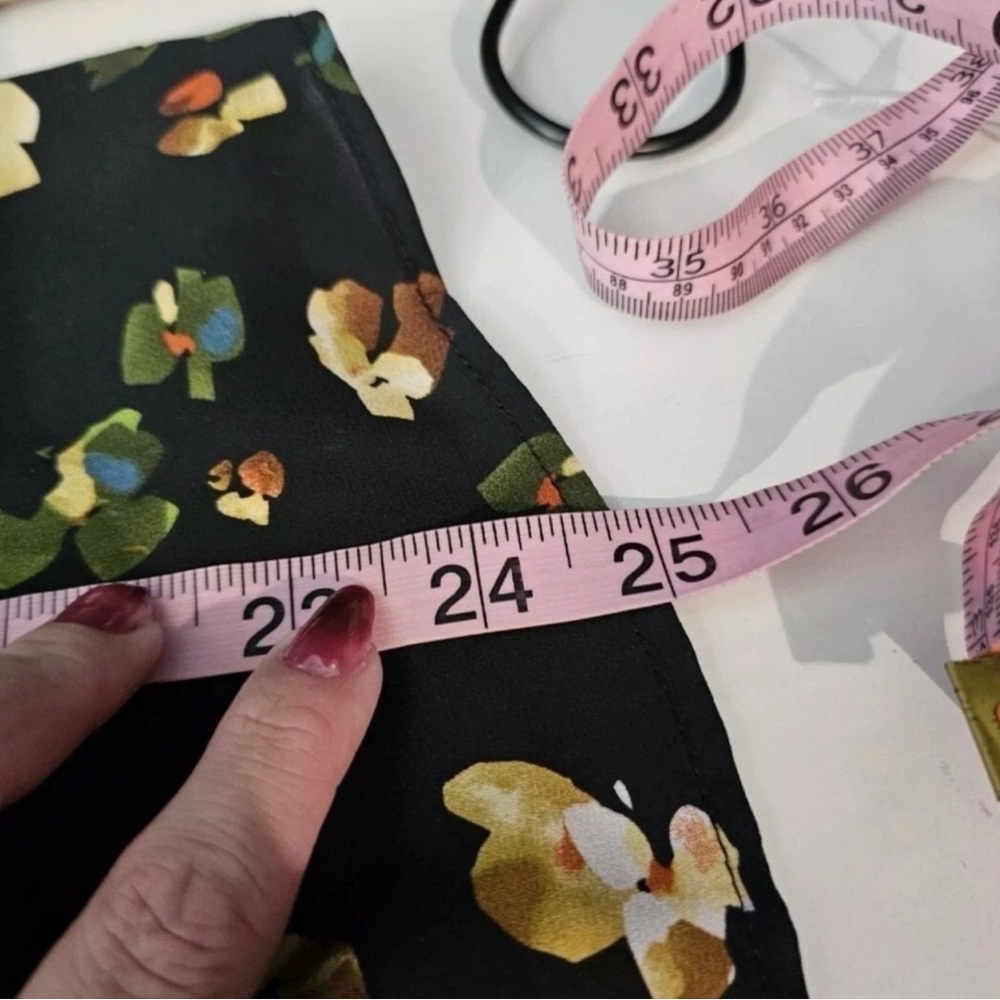 Cabi - Floral Blouse - Picture 9 of 9